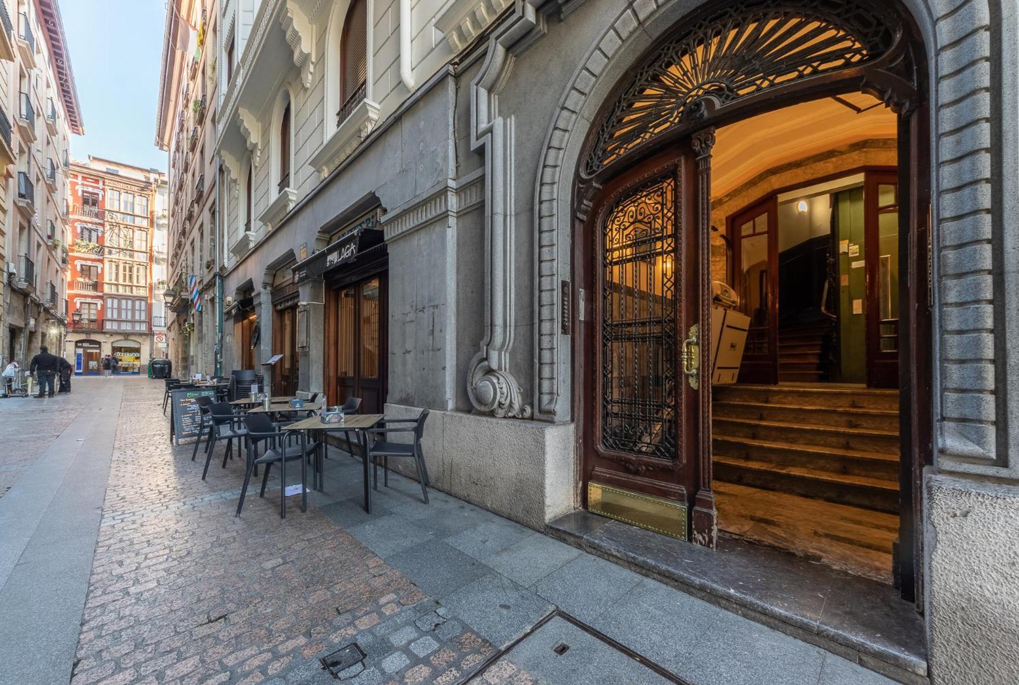 Apartamento En El Mismo Corazon Del Casco Viejo Bilbao Exteriör bild